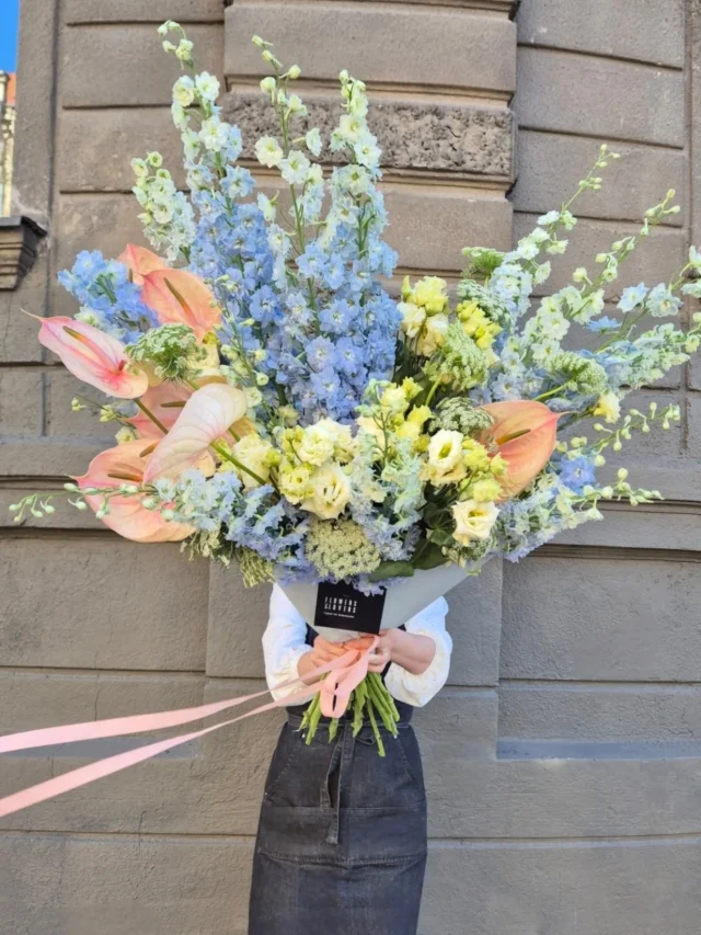 Iki Kovo 8-osios liko 3 dienos.
Nustebinkite moteris, kurios jus įkvepia ir daro gyvenimą gražesnį. 🌸